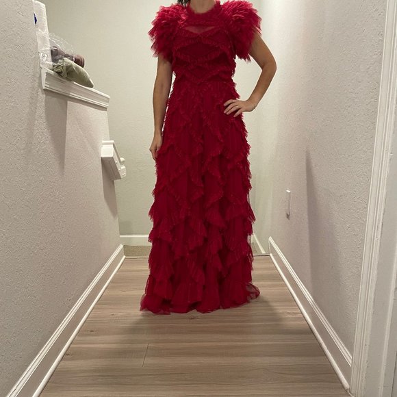 Elegant red dress - Picture 1 of 2